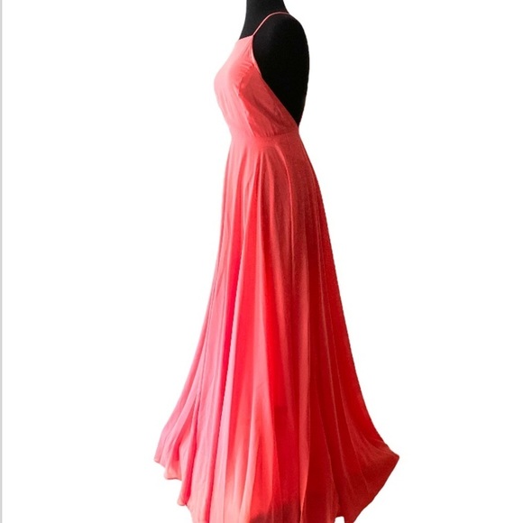 Lulu’s Coral Maxi Gown Size XS - Picture 6 of 13